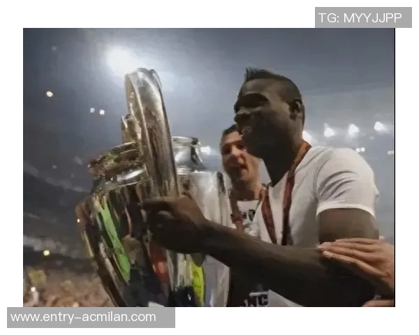 费内巴切与AC米兰接洽关注恩昆库转会动态